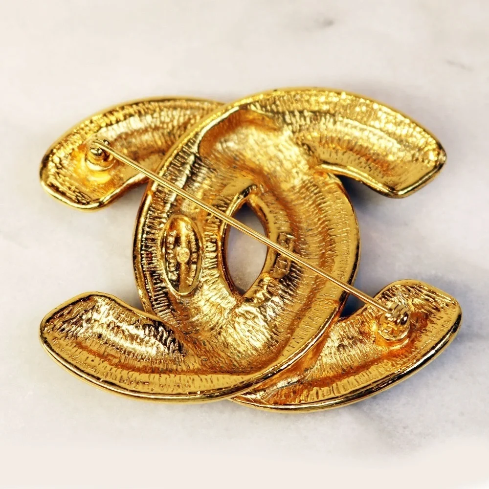 CHANEL CC Logo Quilted Matelasse Brooch Gold Auth w/Box CC Quilted Brooch